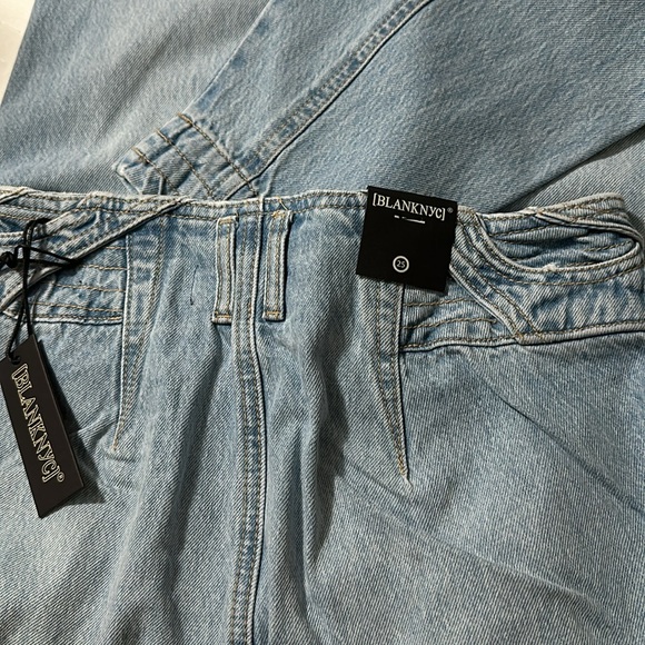 BLANK NYC Steal The Show Jeans - Picture 11 of 13
